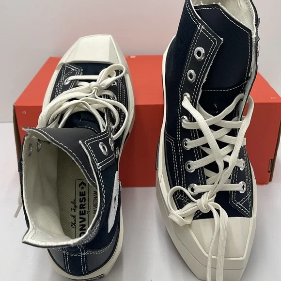 Converse WMNS Black High-Top Sneakers A06435C
CHUCK 70 DE LUXE SQUARED HI
BLACK/ - Picture 12 of 16